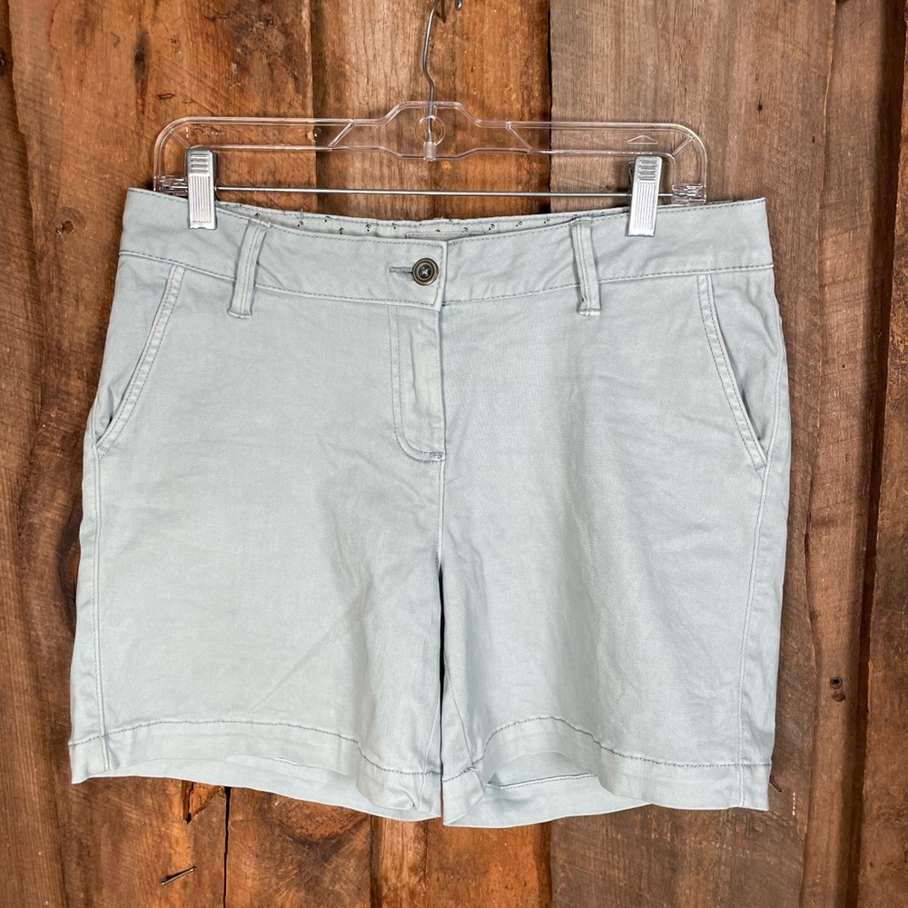 Land ‘n Sea Light Blue Chino Shorts - Size 6